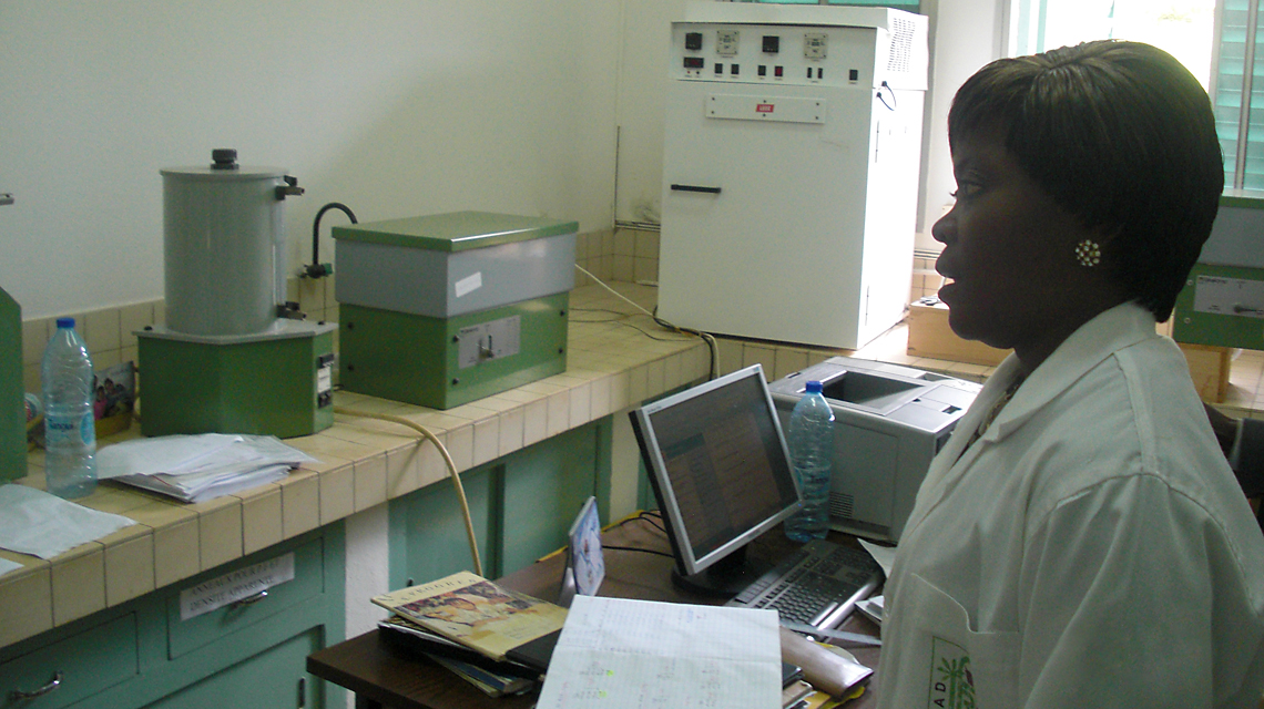 cameroon_lab_tech.jpg
