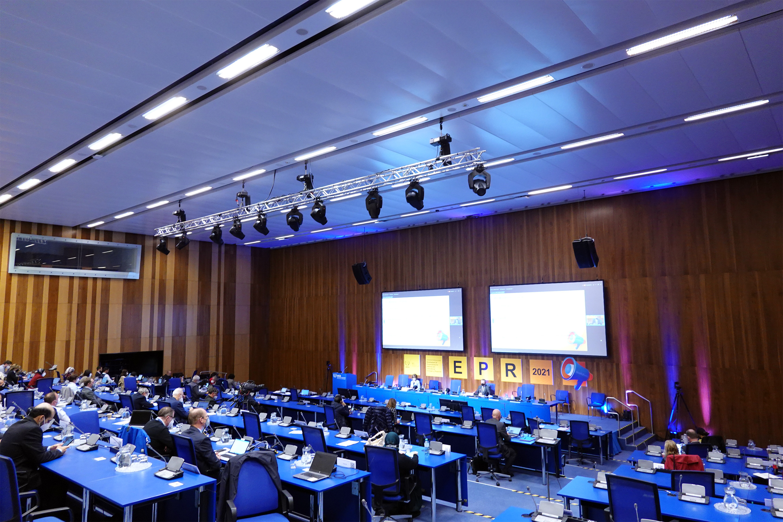 closing_session14_1.jpg