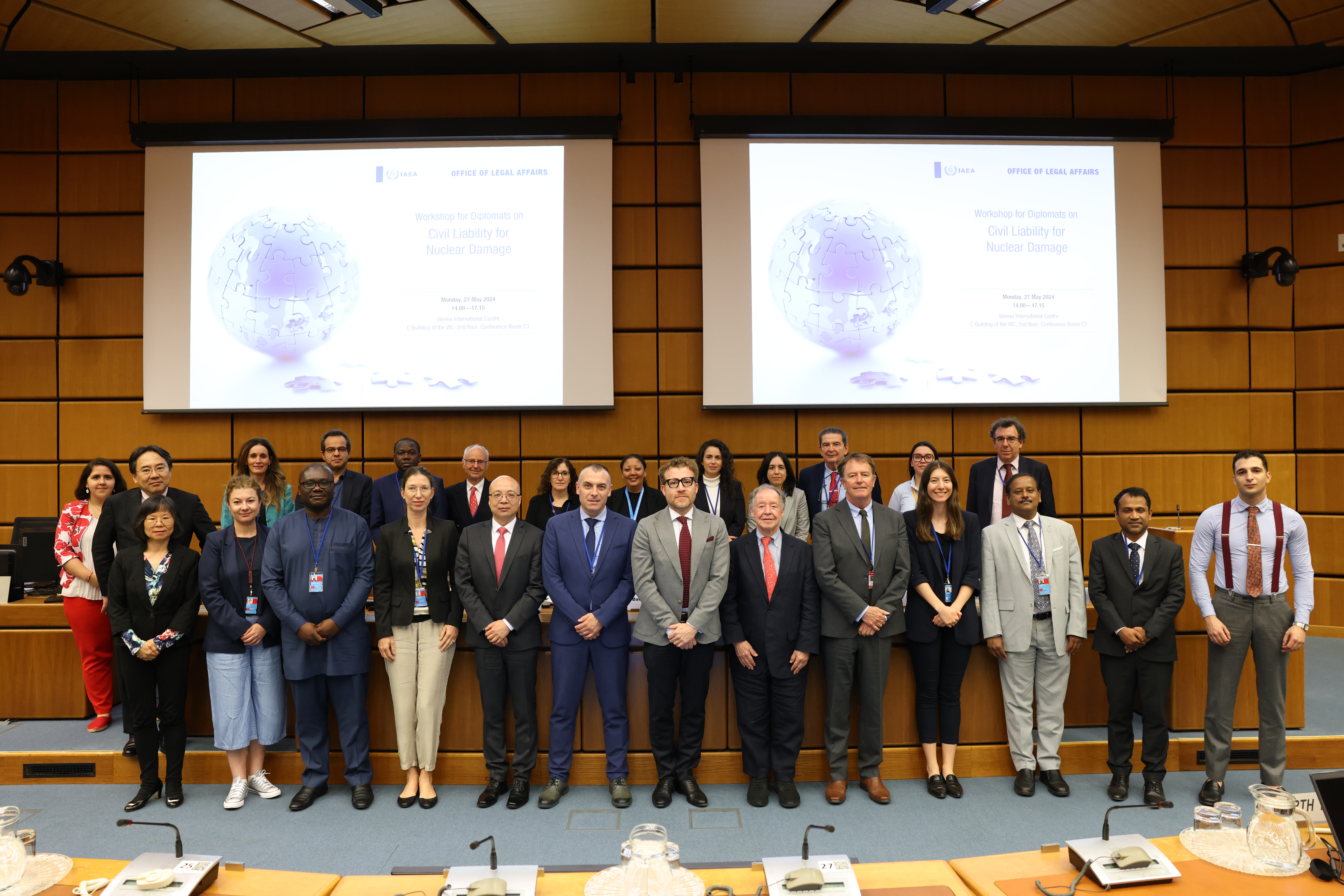 diplomats_workshop_group_picture_img_0596.jpg