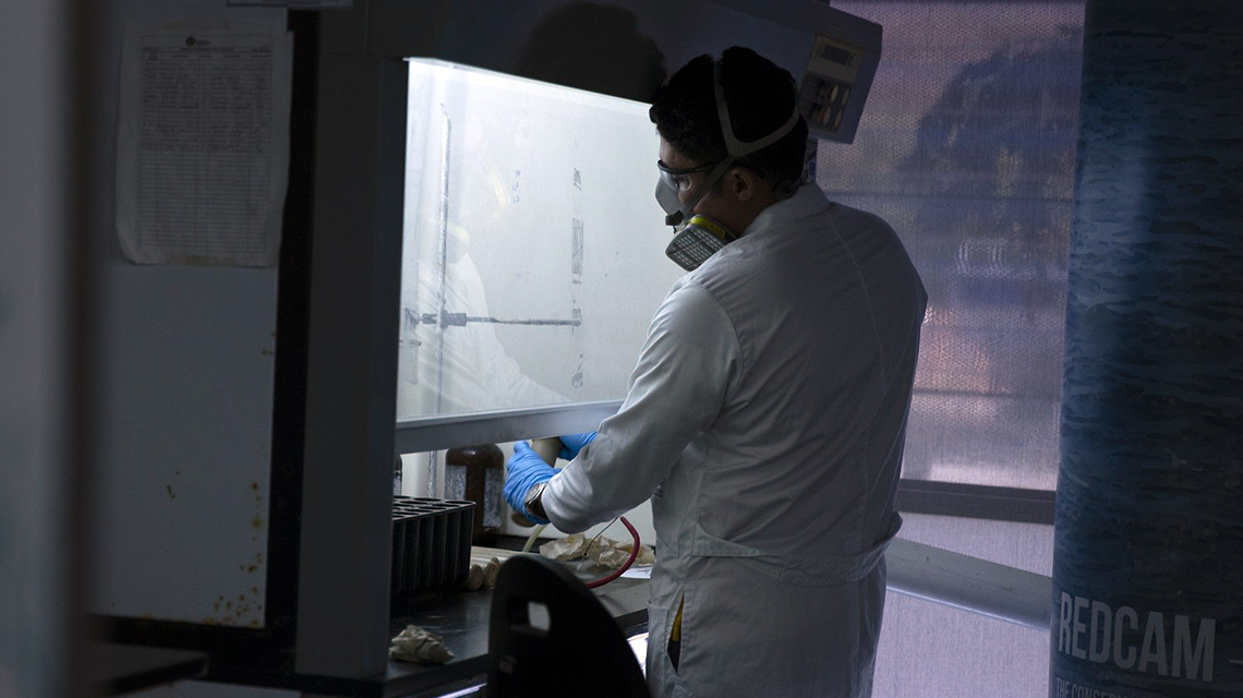 scientist-water-samples-1140x640.jpg